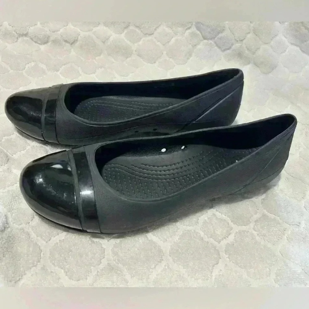 CROCS Womens Size 9 Black Cap Toe Ballet Flats Style 12300 Slip-On Casual Shoe